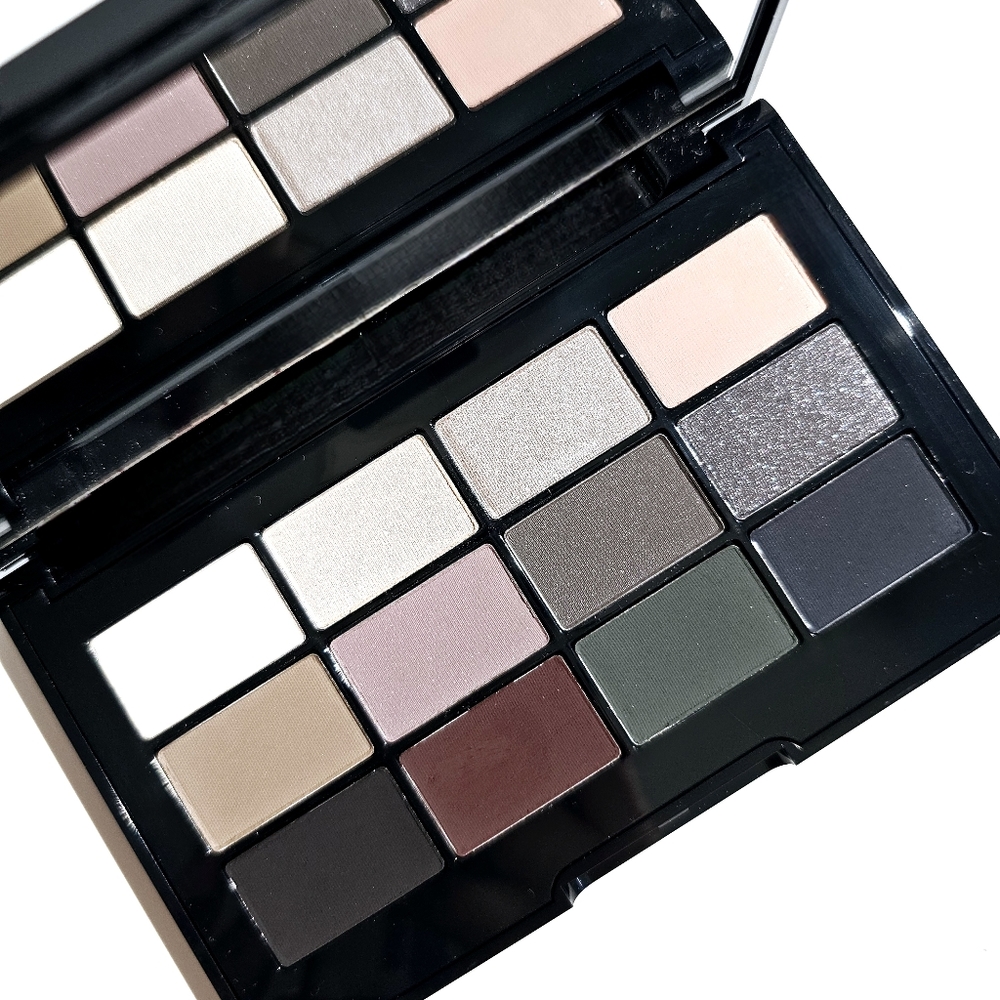 Bobbi Brown BBU Eye Palette LE - Picture 2 of 8